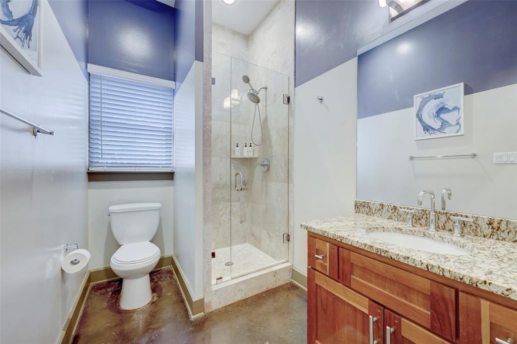 602 W N Loop Blvd #b Property Photo 17