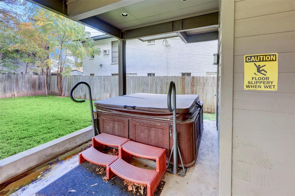 602 W N Loop Blvd #b Property Photo 18