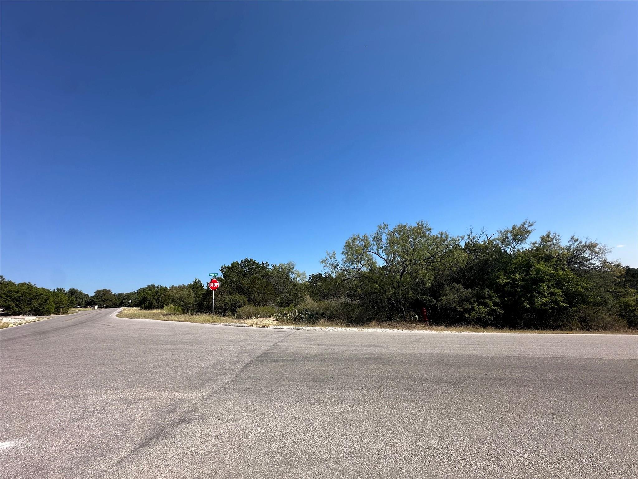 21412 Highland Lake Dr Property Photo 11