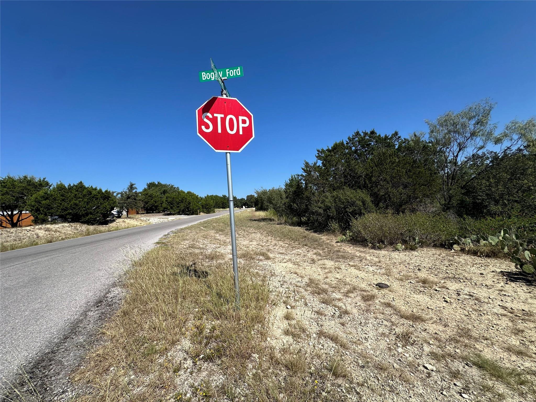 21412 Highland Lake Dr Property Photo 18
