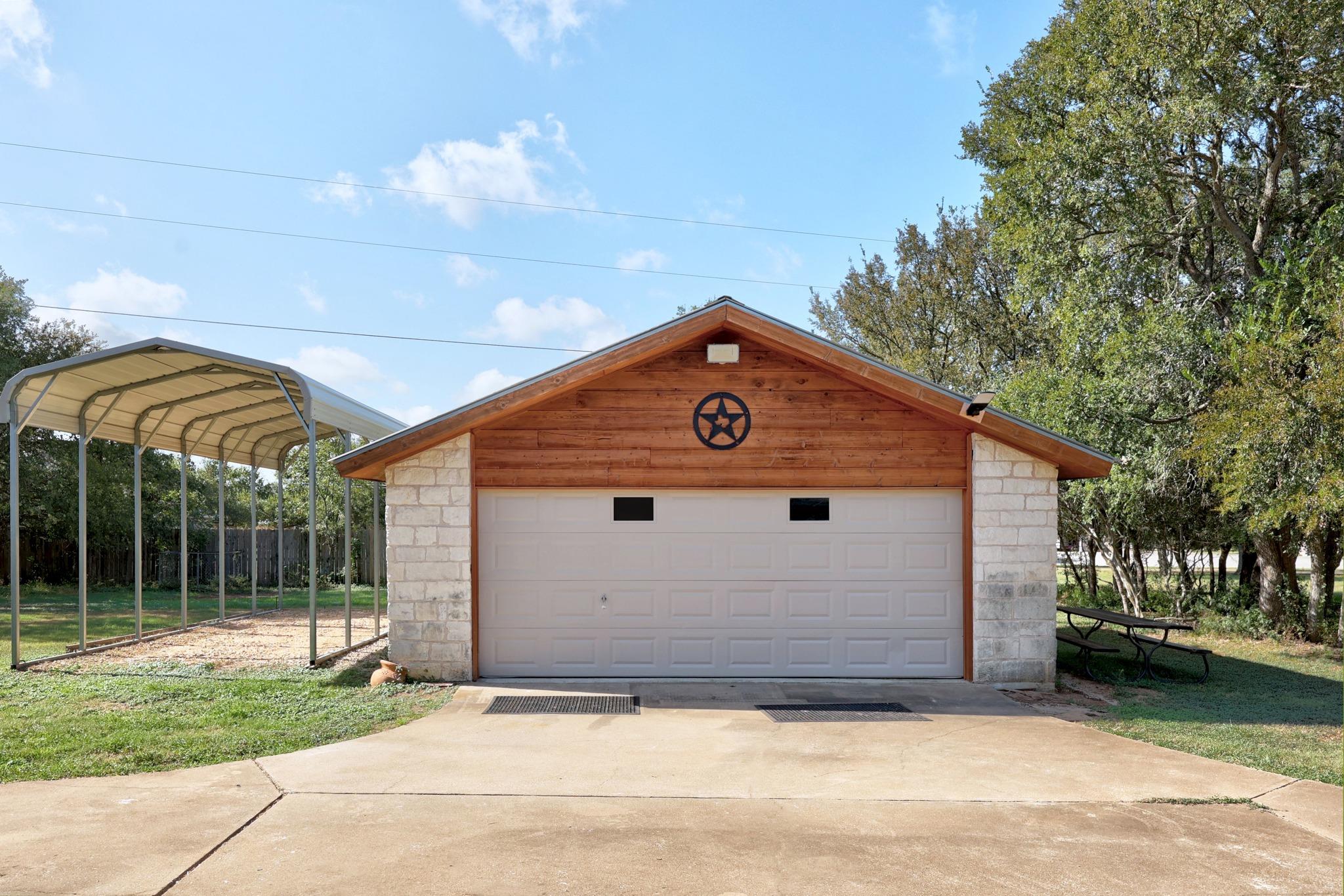 301 Oak Forest Cv Property Photo 8