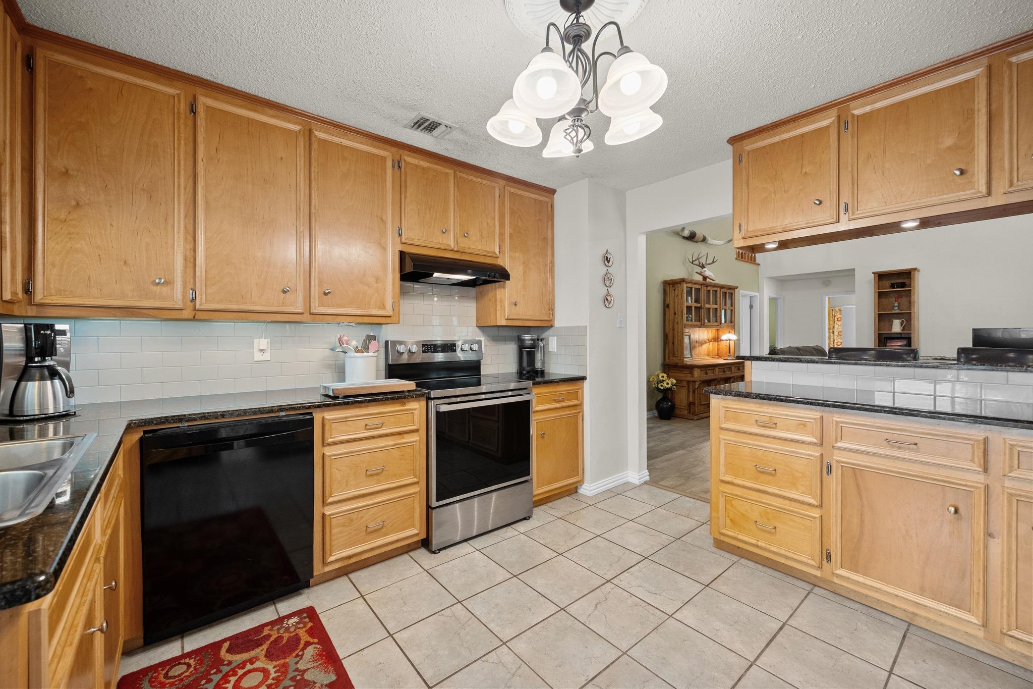 301 Oak Forest Cv Property Photo 17