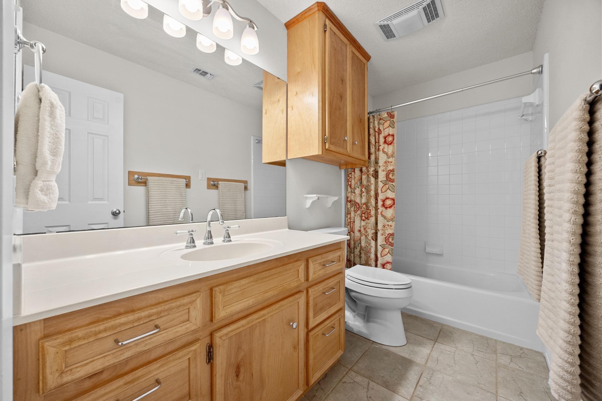 301 Oak Forest Cv Property Photo 26