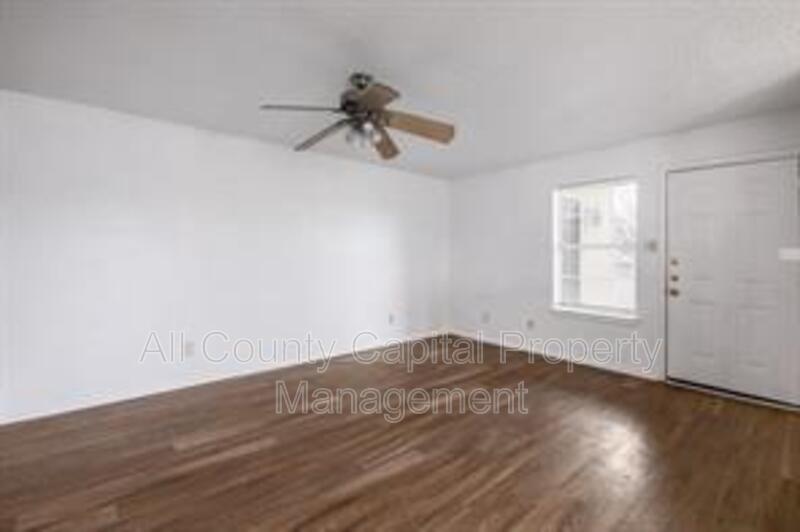 8418 Riverstone Dr #d Property Photo 3