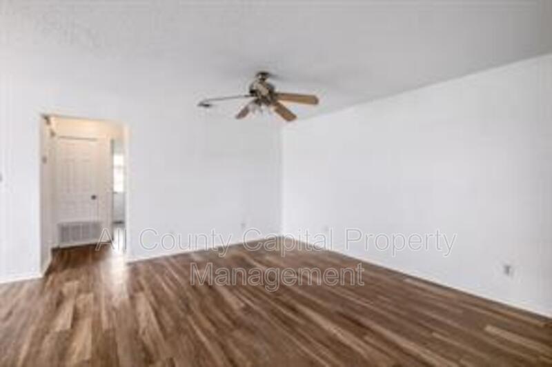 8418 Riverstone Dr #d Property Photo 5