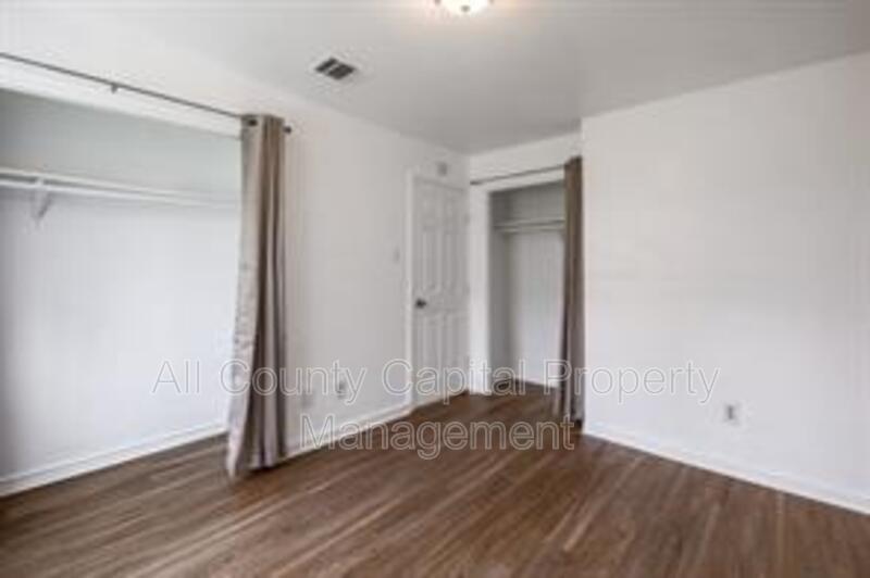 8418 Riverstone Dr #d Property Photo 8