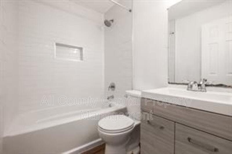 8418 Riverstone Dr #d Property Photo 9