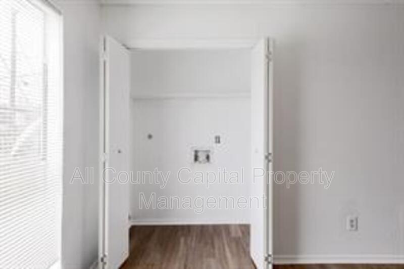 8418 Riverstone Dr #d Property Photo 10