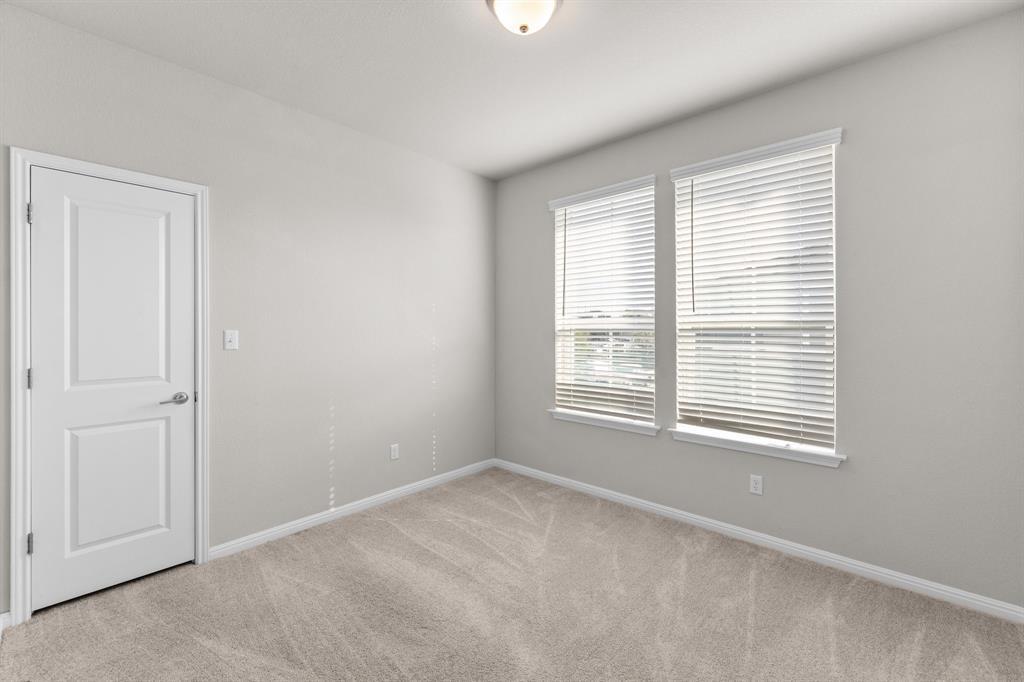 1015 Vista View Dr #1301 Property Photo 10