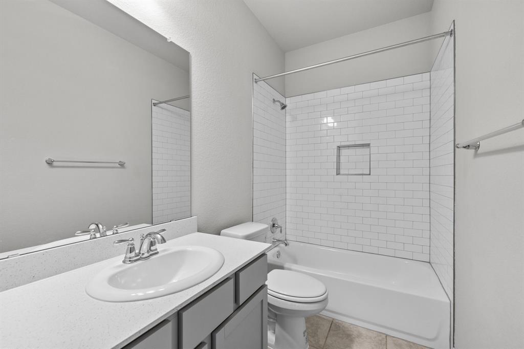 1015 Vista View Dr #1301 Property Photo 12