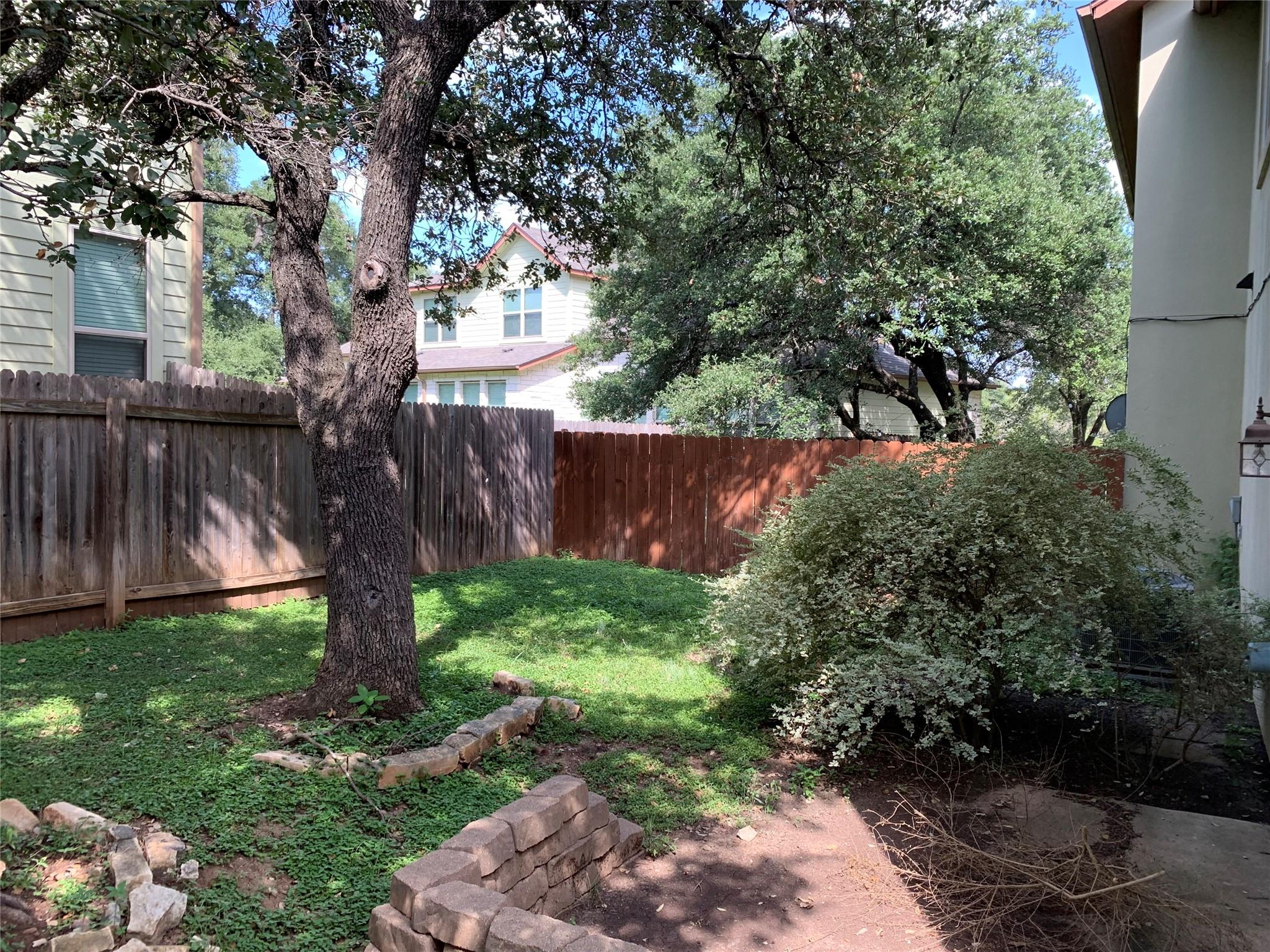 2410 Great Oaks Dr 1002 Property Photo 16