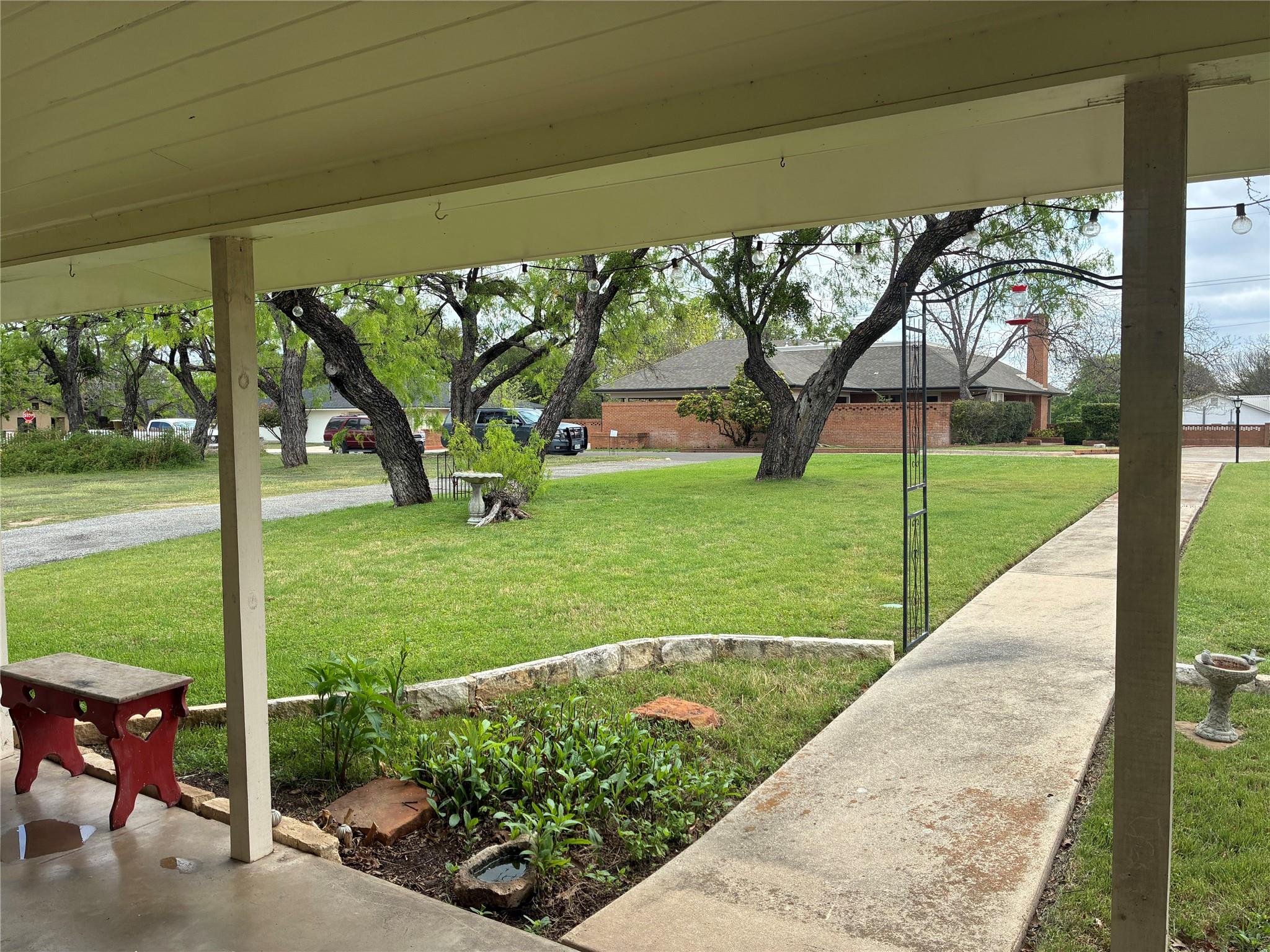 408 S Porter St Property Photo 4