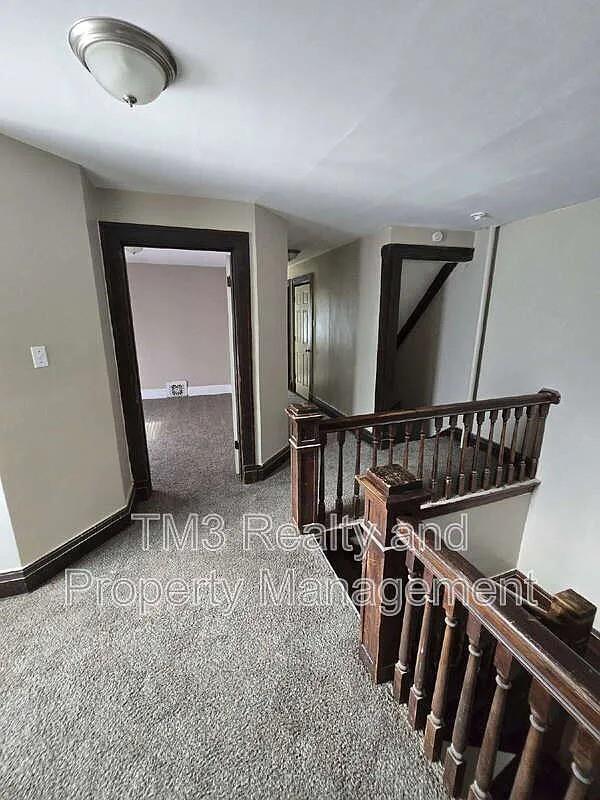 300-302 Miami St Property Photo 9