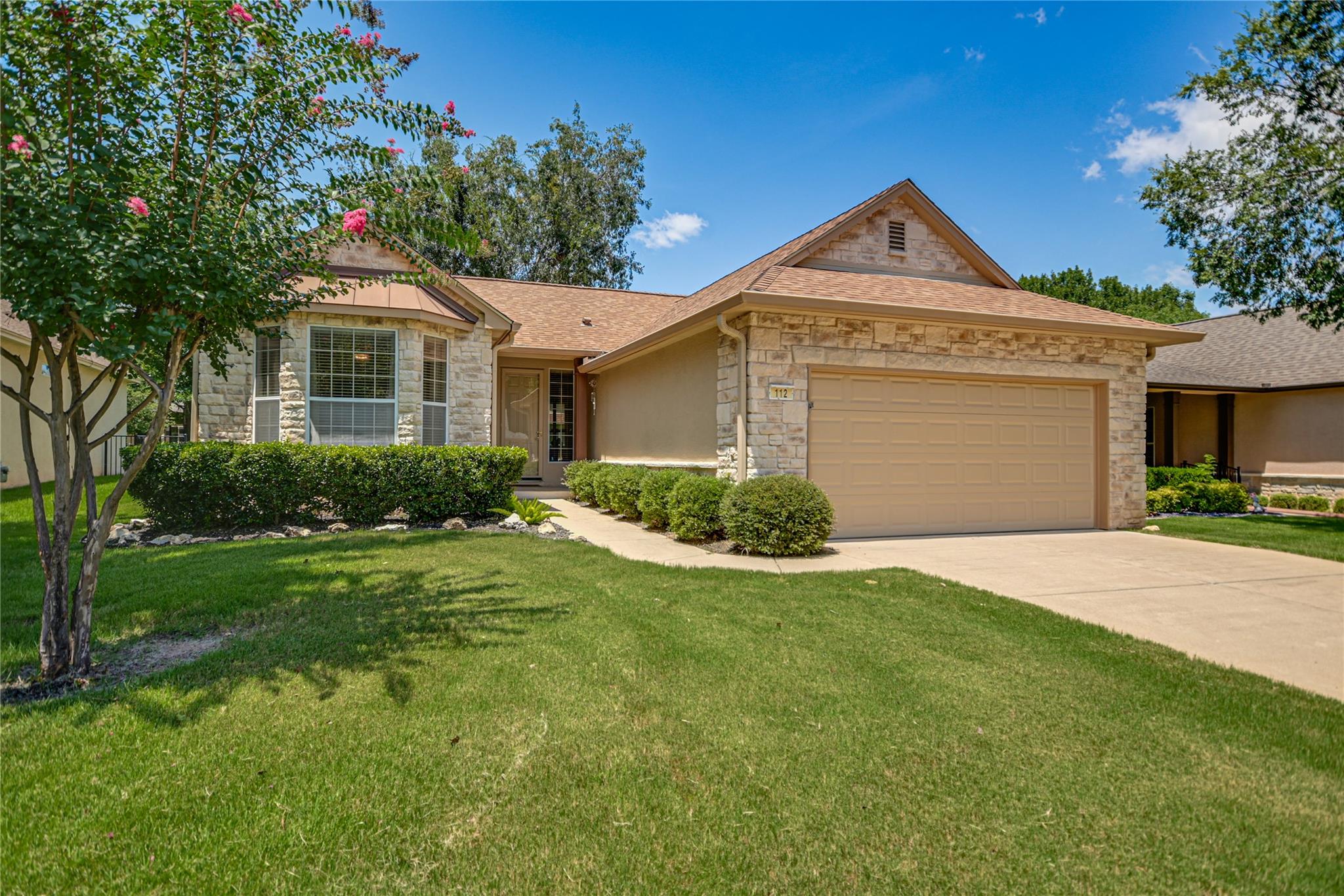 112 Bluebell Dr Property Photo 1