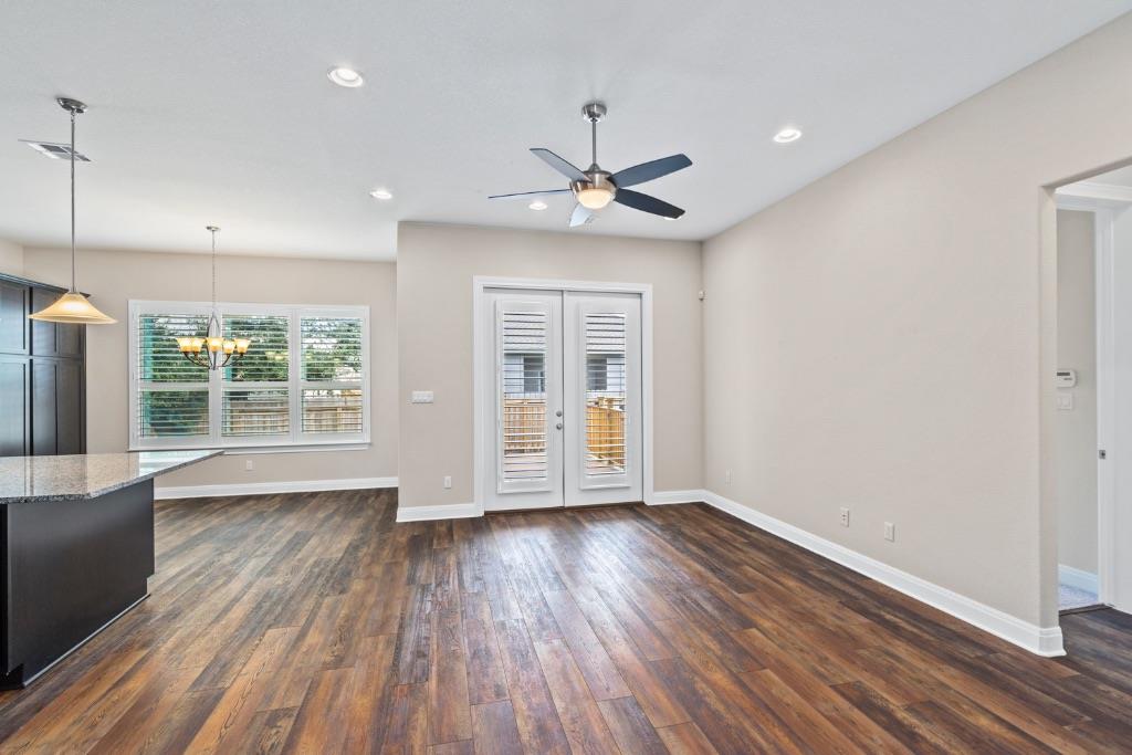 3805 Wales Ct Property Photo 5