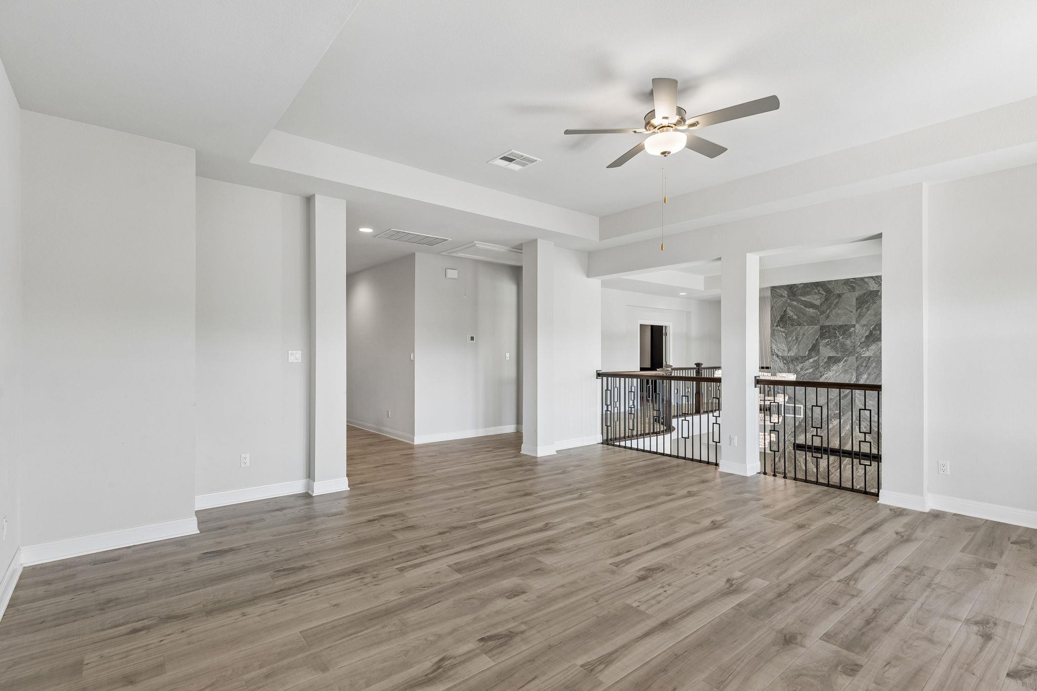 2132 Novara Trl Property Photo 13
