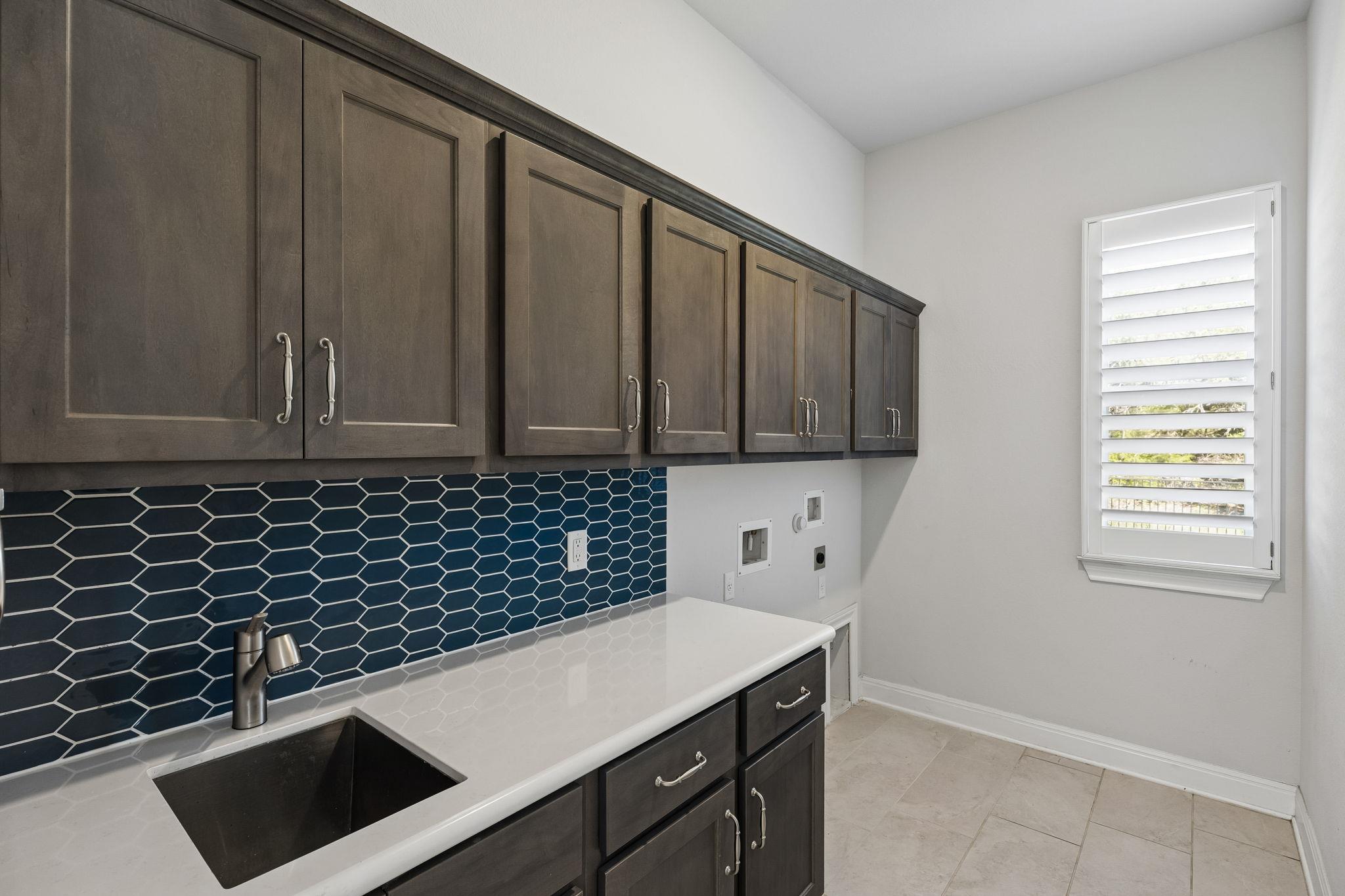 2132 Novara Trl Property Photo 25
