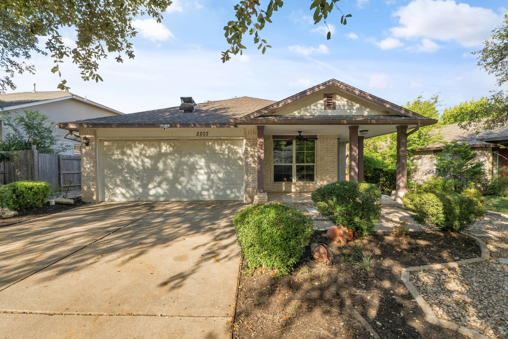 2807 Winslow Dr Property Photo 1