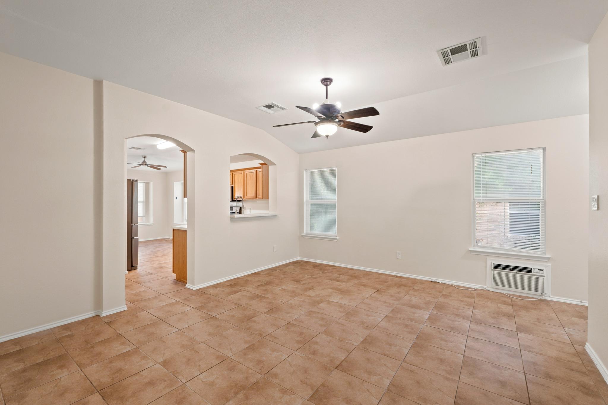 2807 Winslow Dr Property Photo 5
