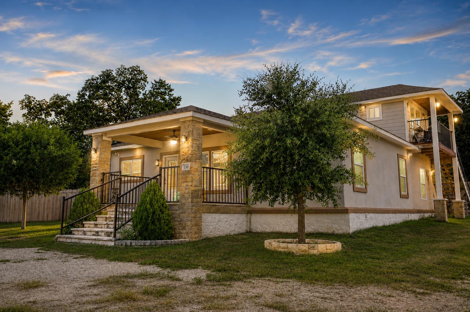 130 Los Arcos Rd Property Photo 1