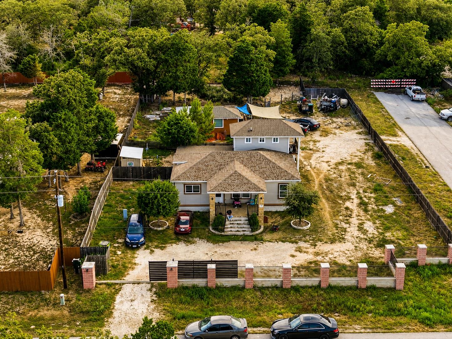 130 Los Arcos Rd Property Photo 3