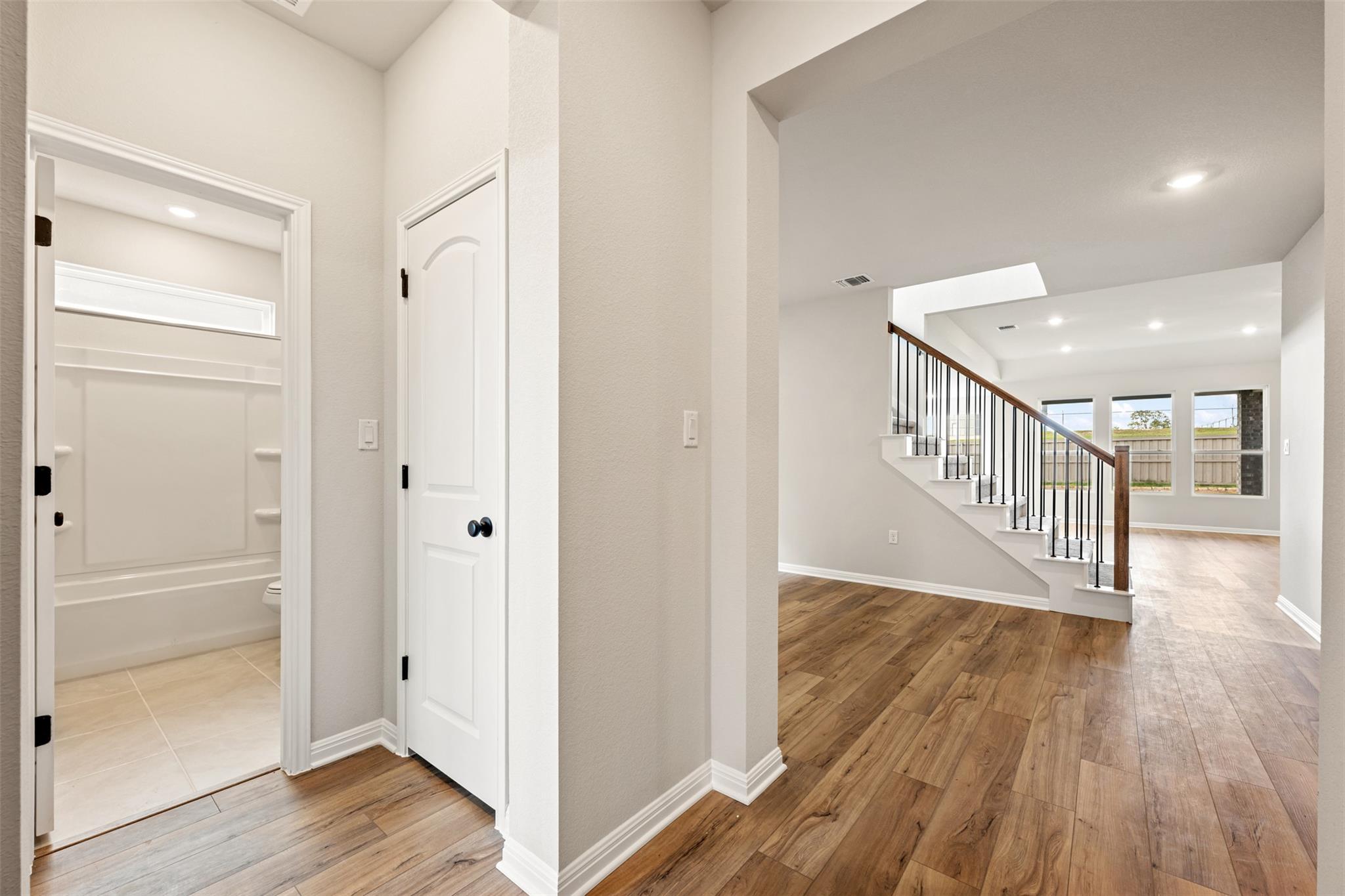 156 Coleto Trl Property Photo 6