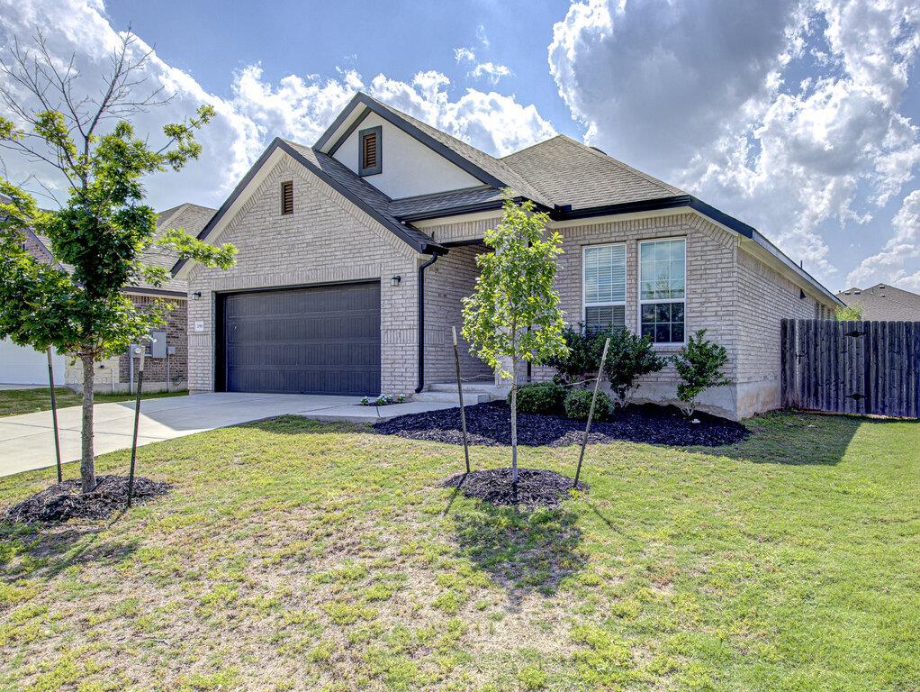 20908 Akbash Ln Property Photo 2