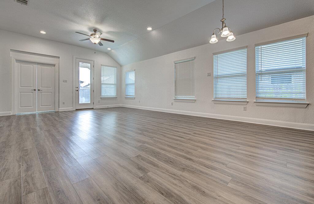 20908 Akbash Ln Property Photo 5