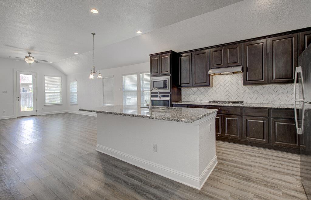 20908 Akbash Ln Property Photo 8