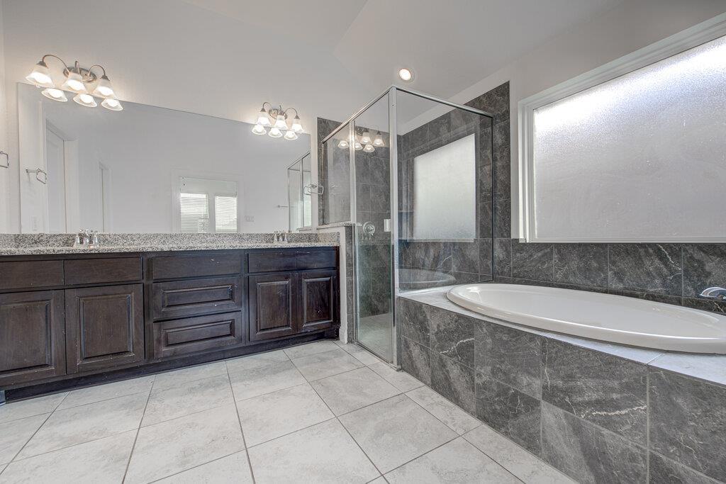20908 Akbash Ln Property Photo 13