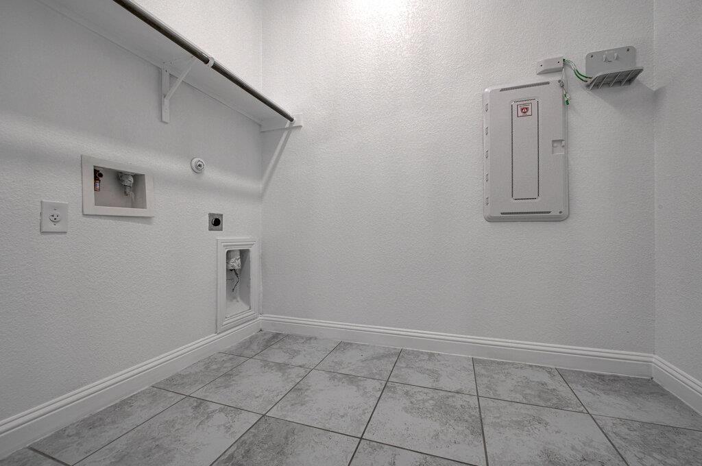 20908 Akbash Ln Property Photo 16