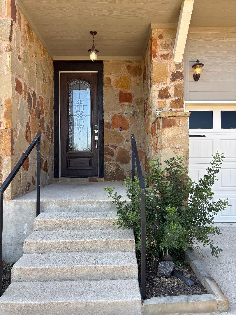 7048022 Property Photo 1