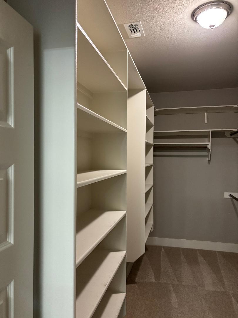 7048022 Property Photo 5