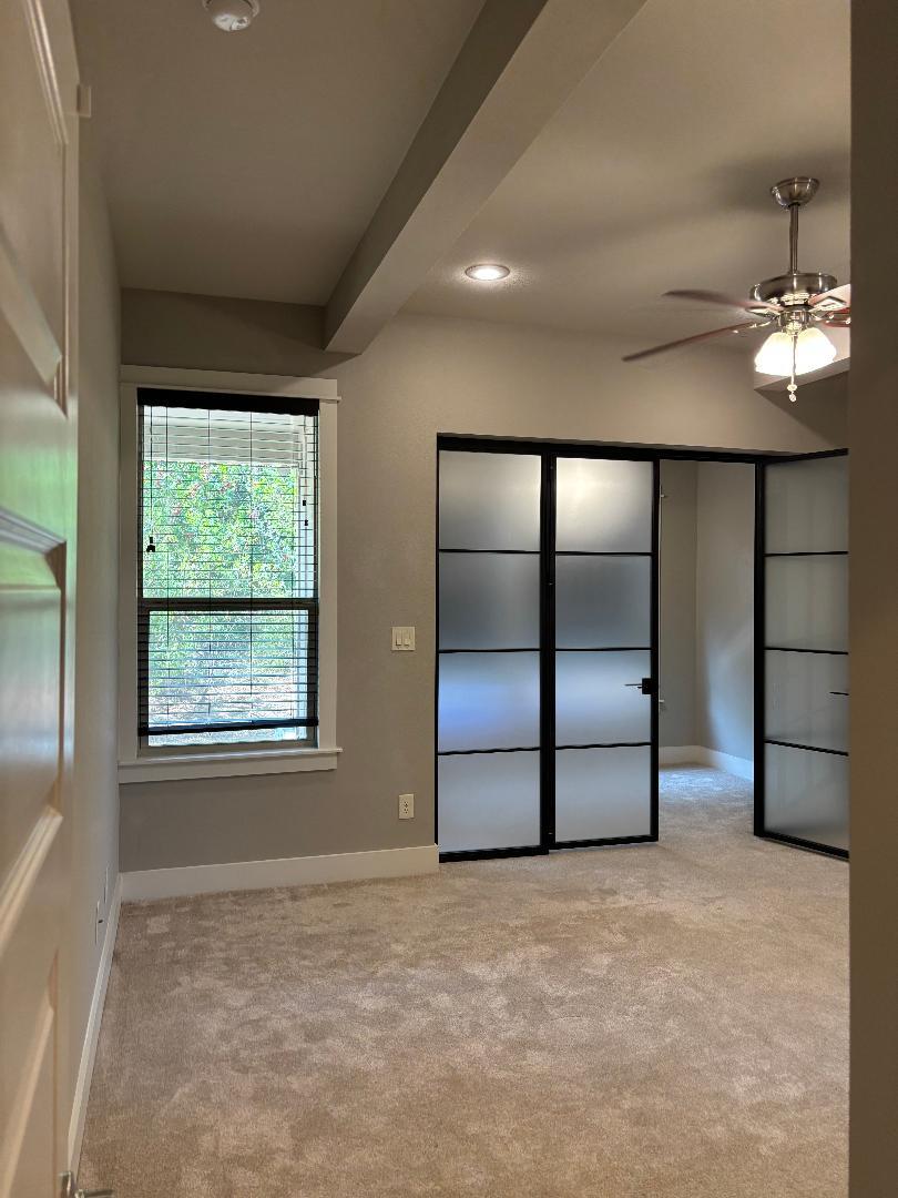 7048022 Property Photo 6