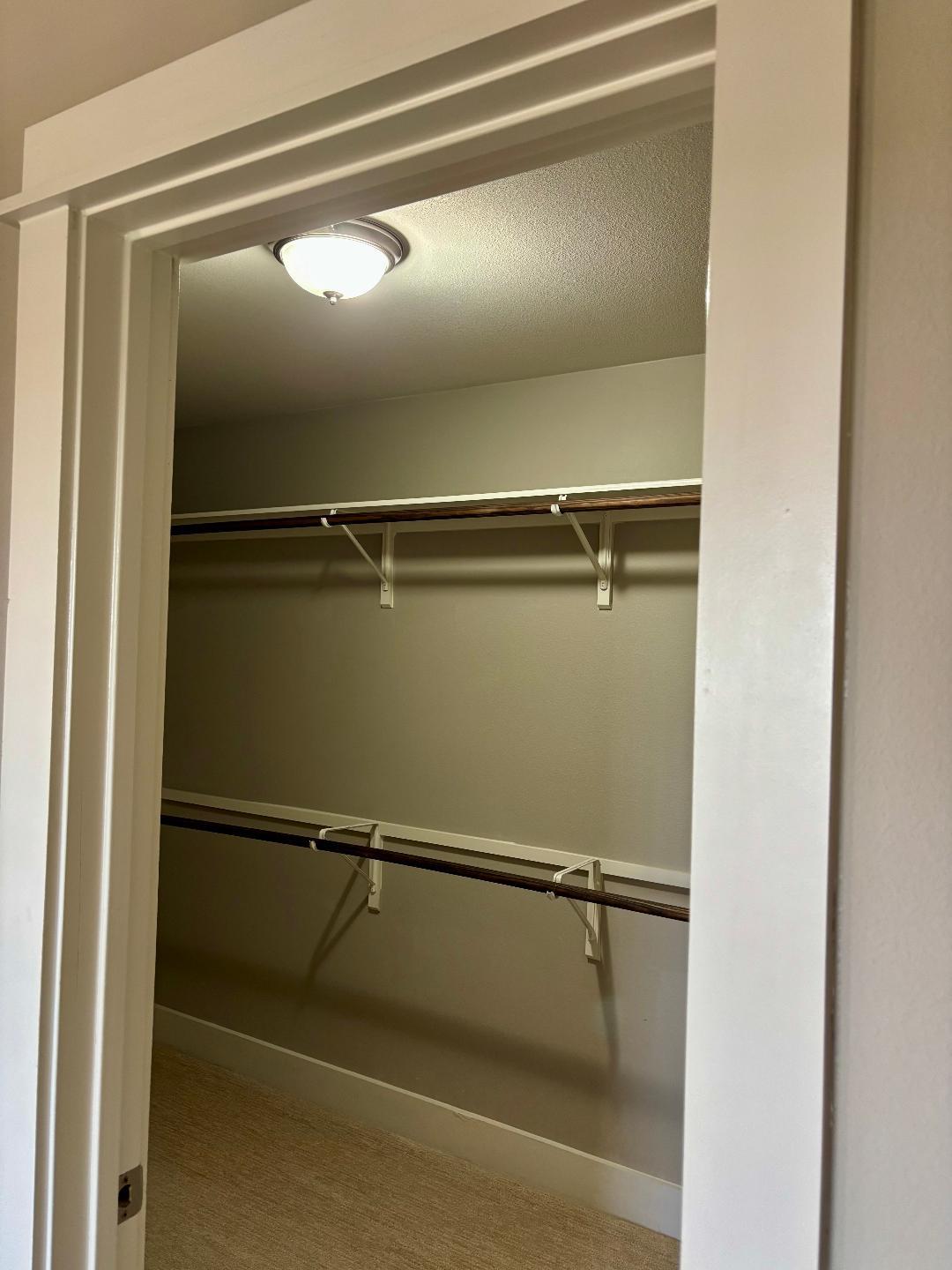 7048022 Property Photo 15