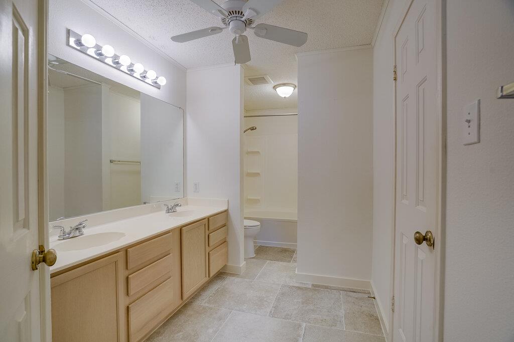12920 Latchwood Ln Property Photo 11