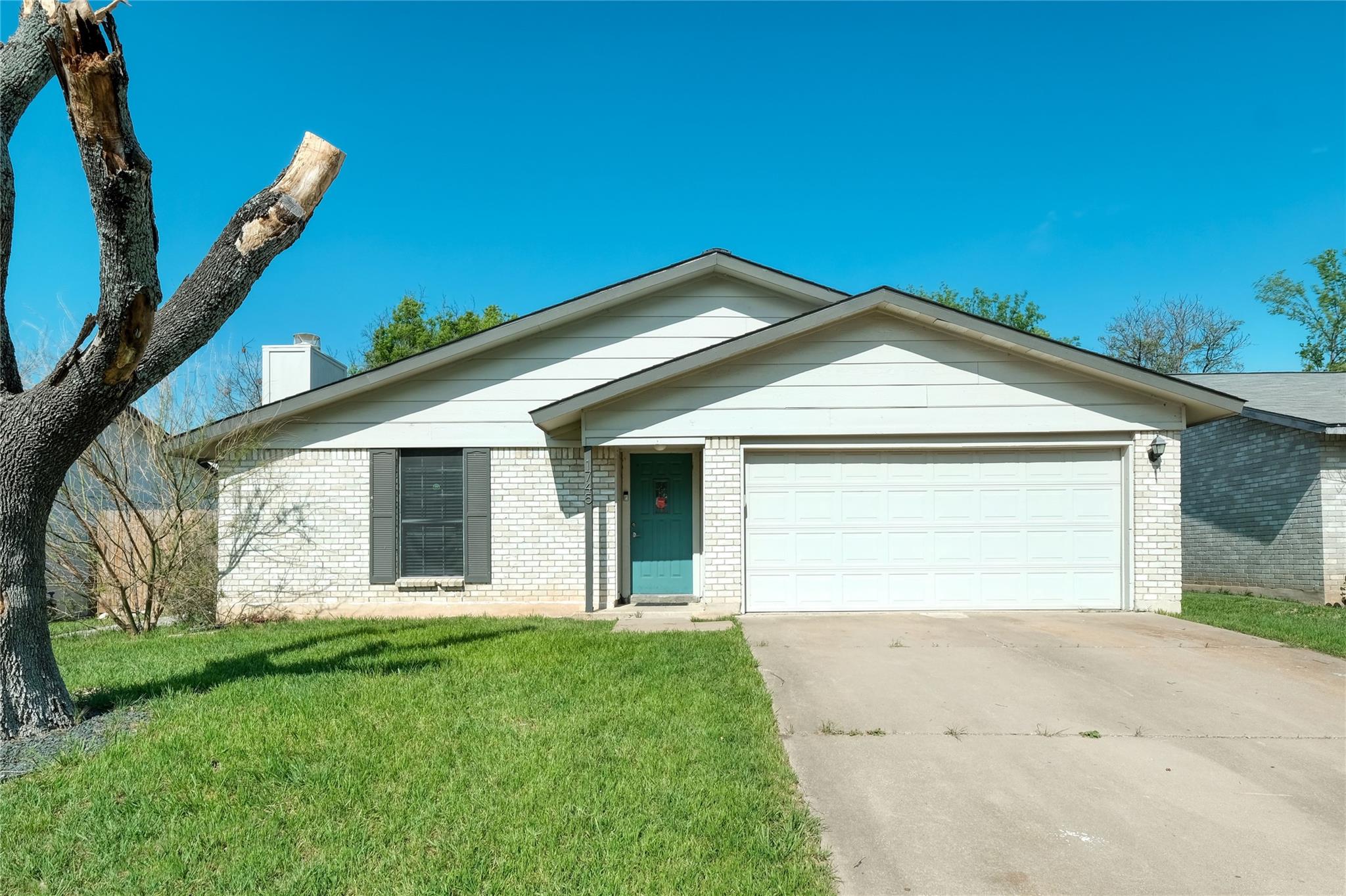 1745 Cricket Hollow Dr Property Photo