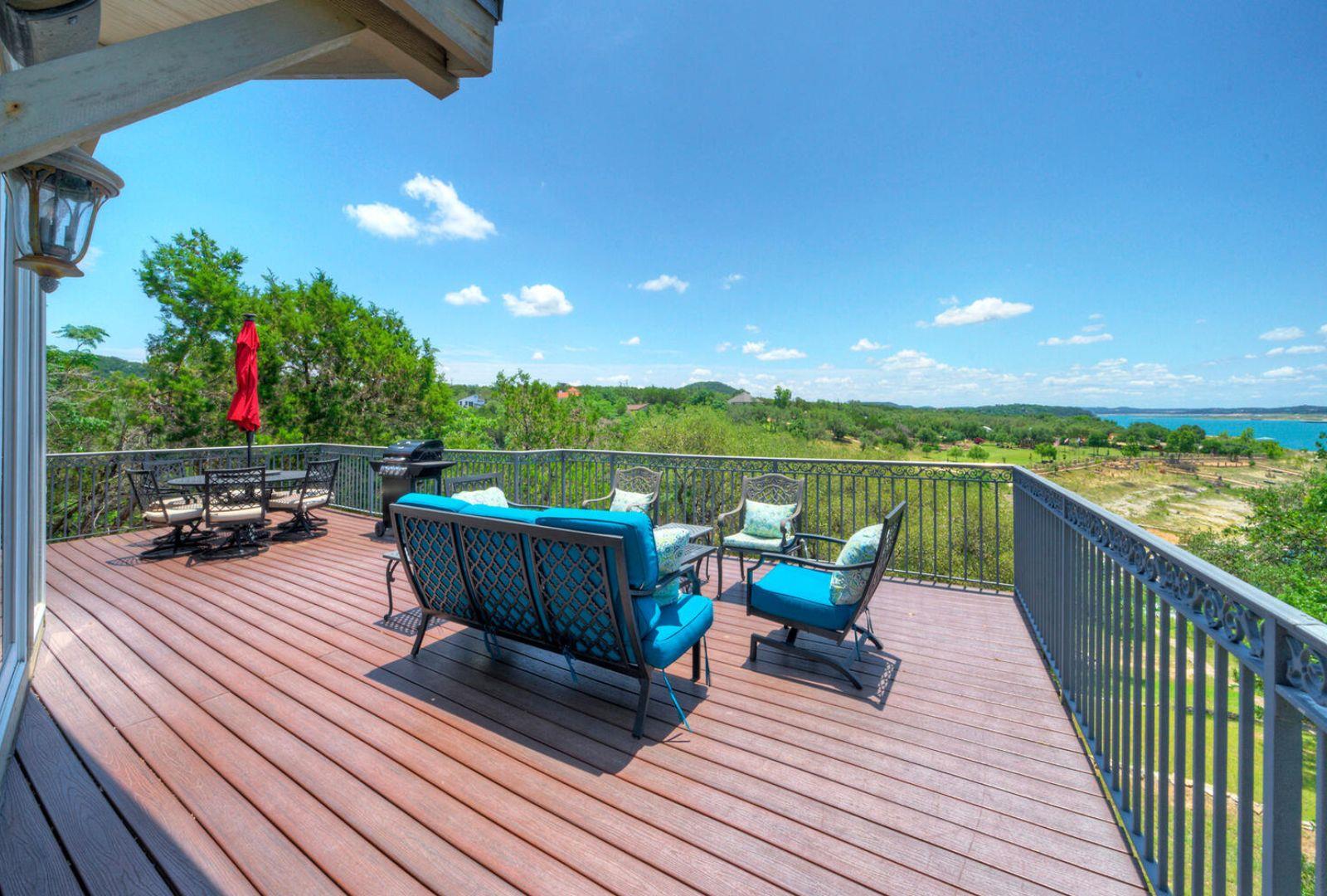 8005 Sharon Rd Property Photo 8