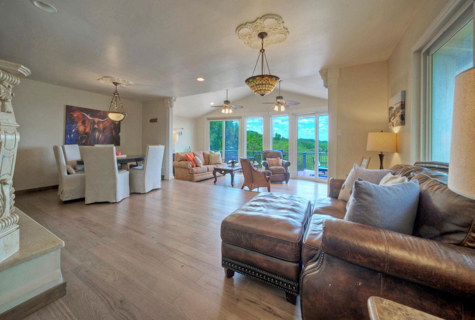 8005 Sharon Rd Property Photo 9