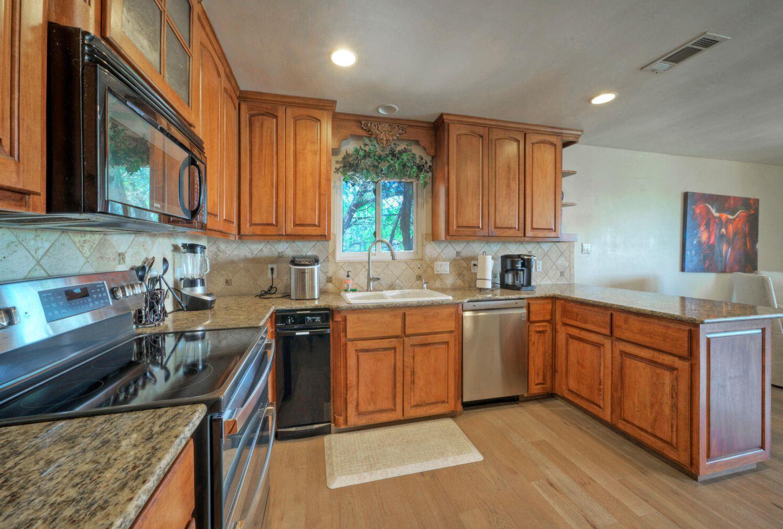 8005 Sharon Rd Property Photo 14