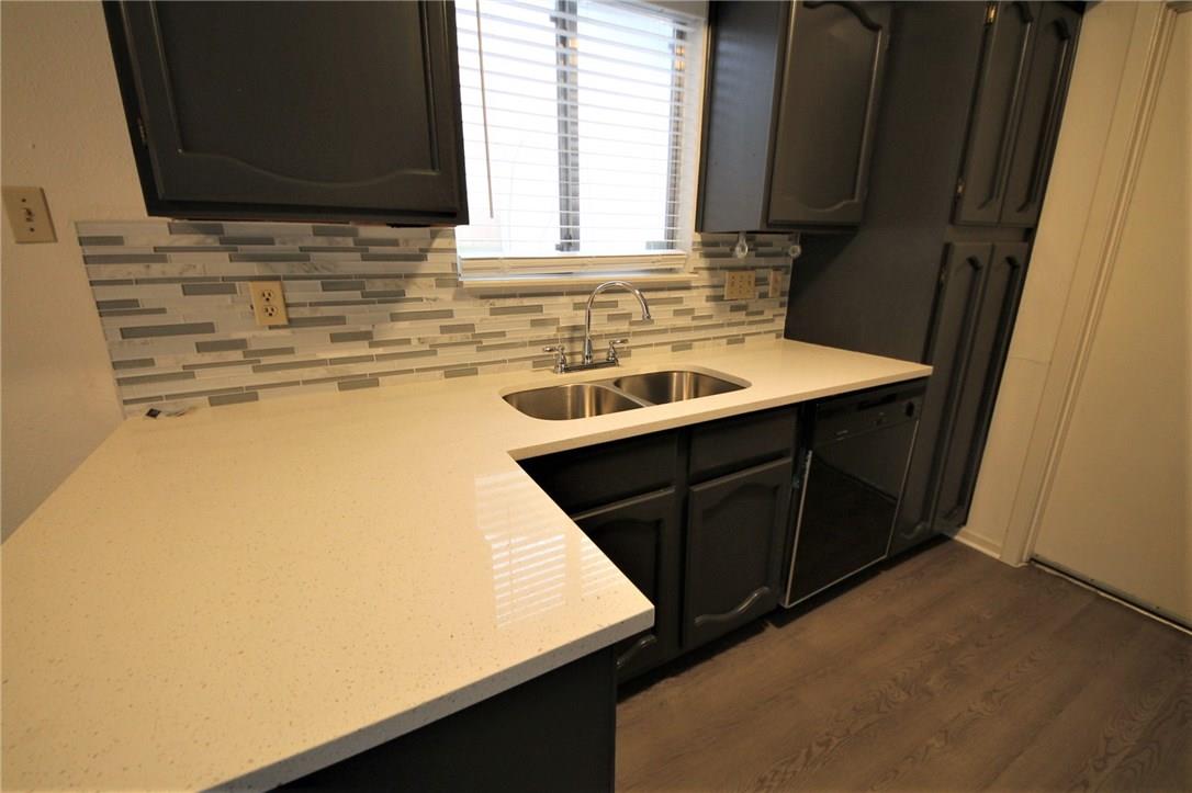 3206 Spaniel Dr Property Photo 4