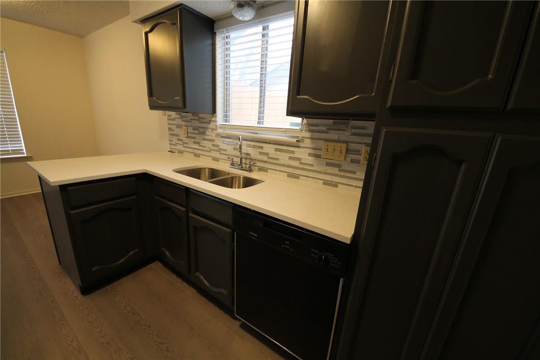 3206 Spaniel Dr Property Photo 8