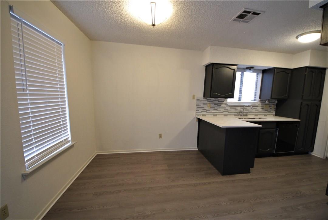 3206 Spaniel Dr Property Photo 9