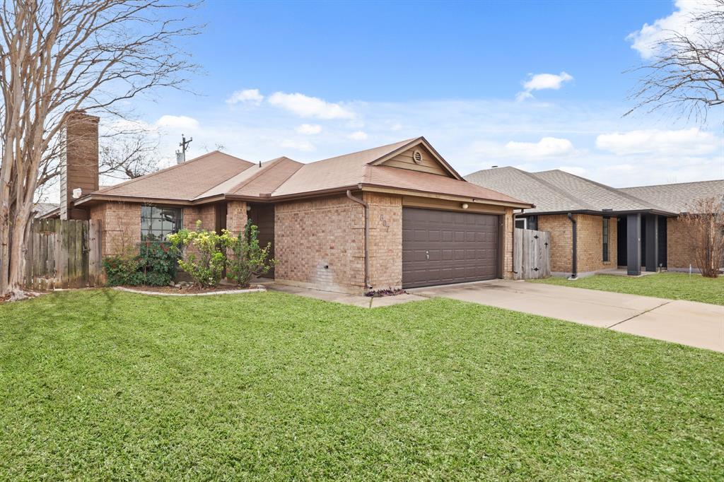 607 Saunders Dr Property Photo 1