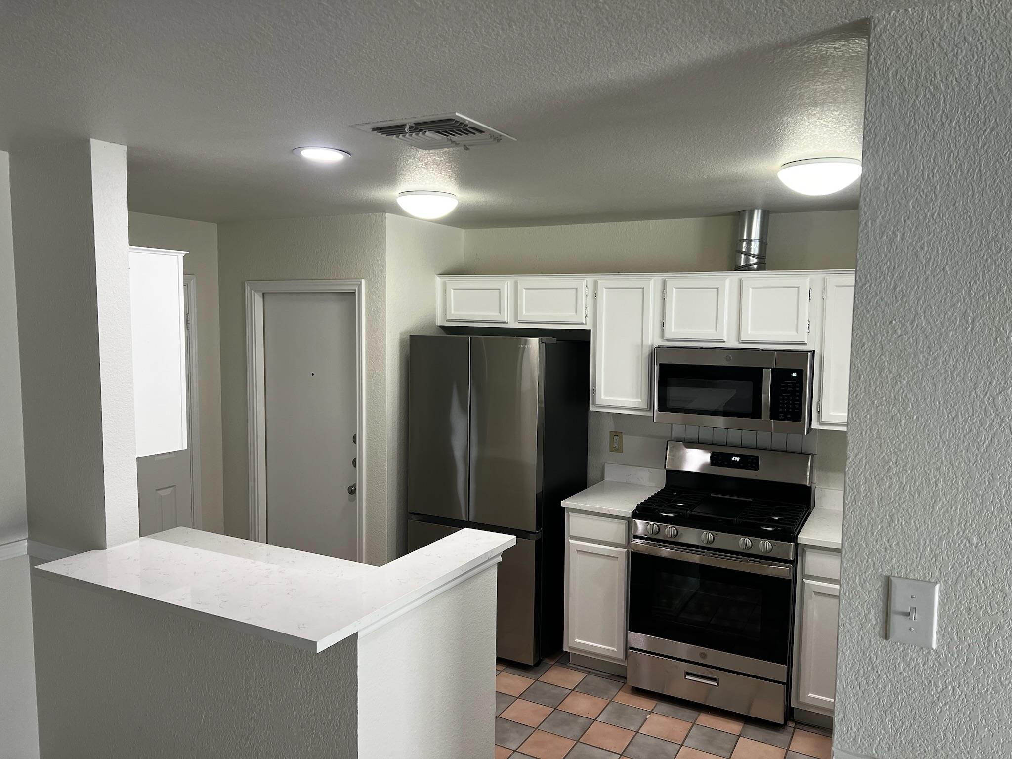 607 Saunders Dr Property Photo 4