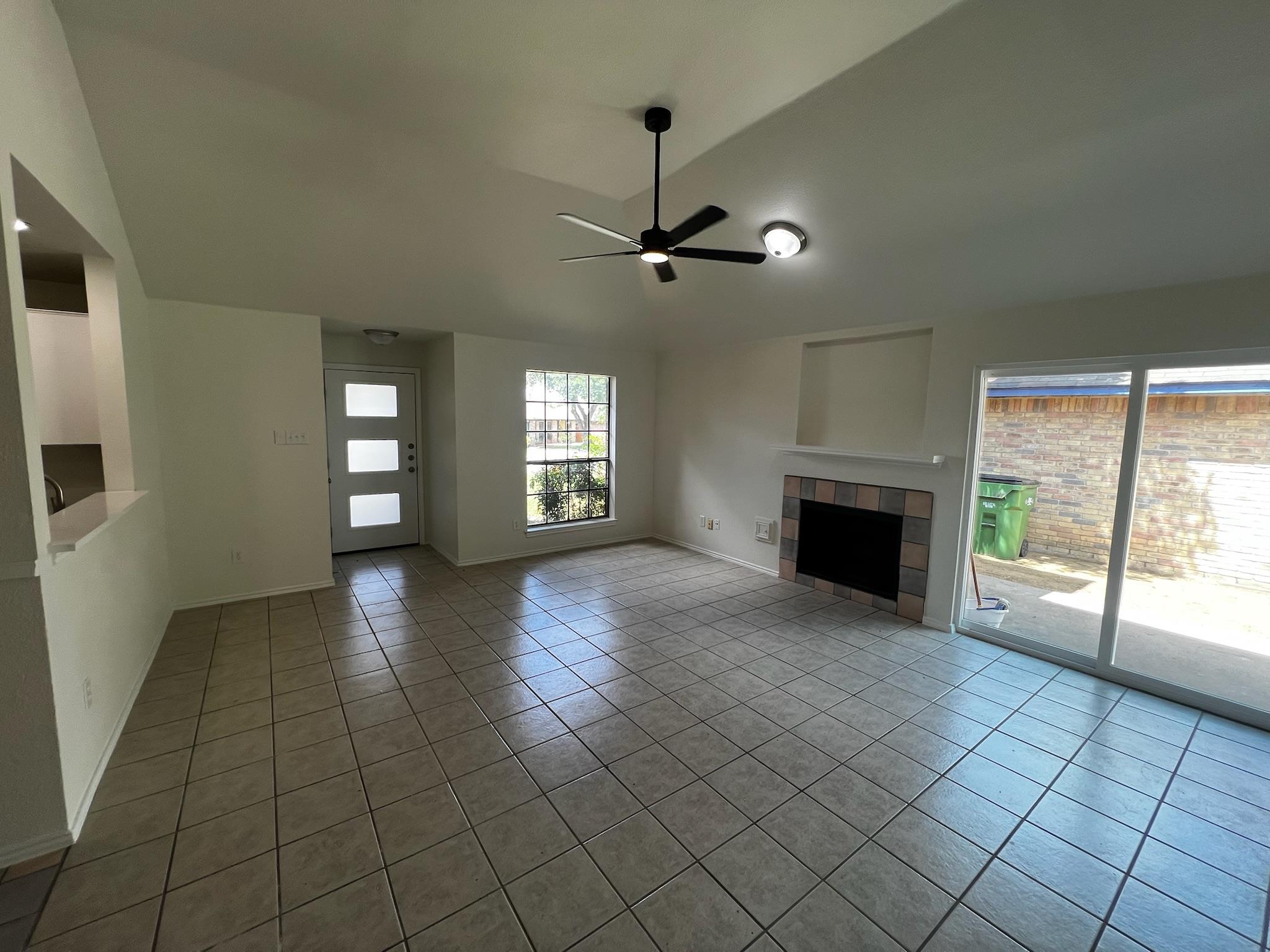 607 Saunders Dr Property Photo 6