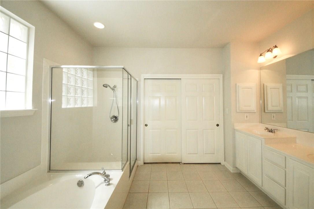 11109 Sandstone Trl Property Photo 8
