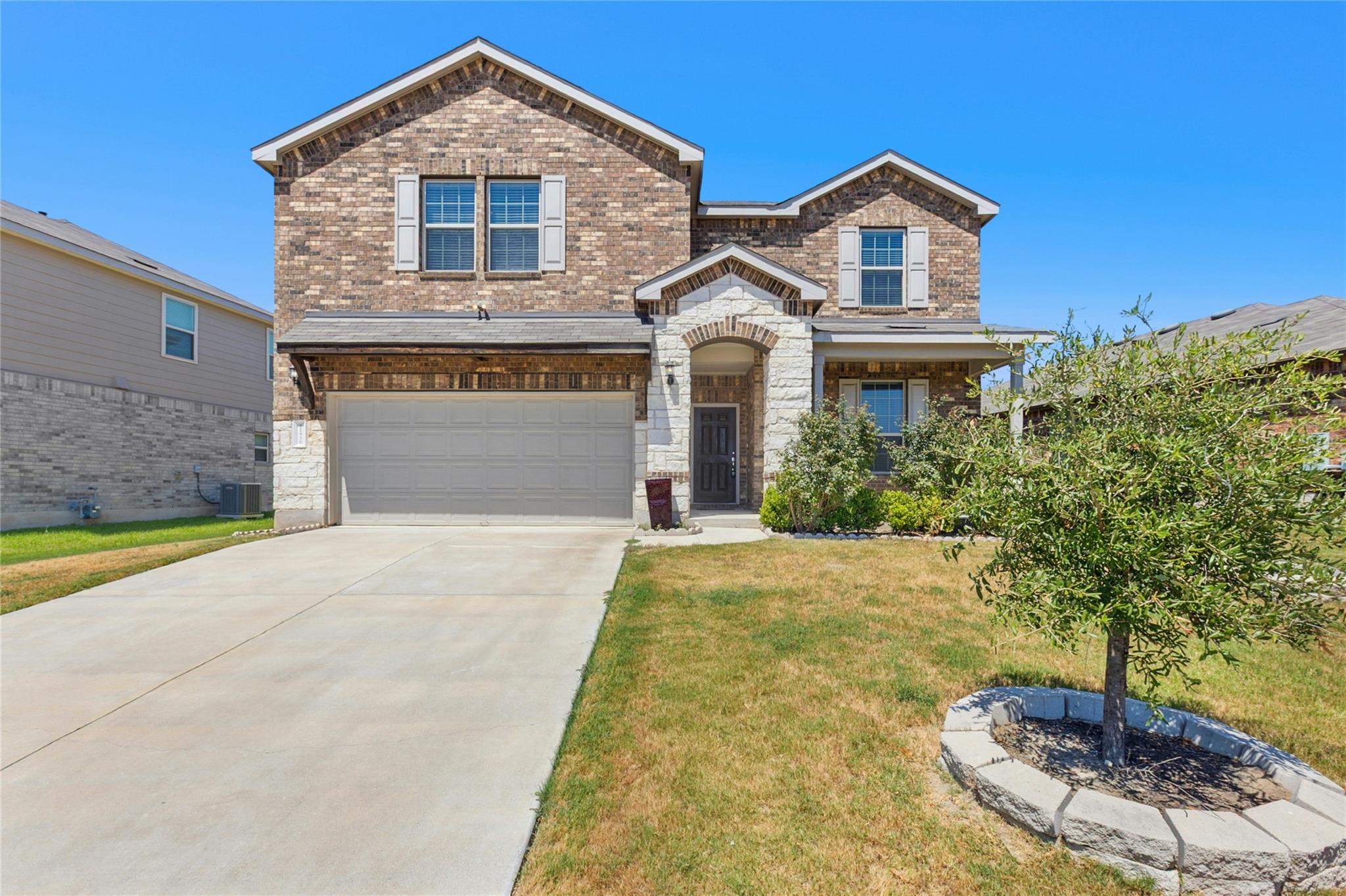 11816 Monterosso Dr Property Photo 1