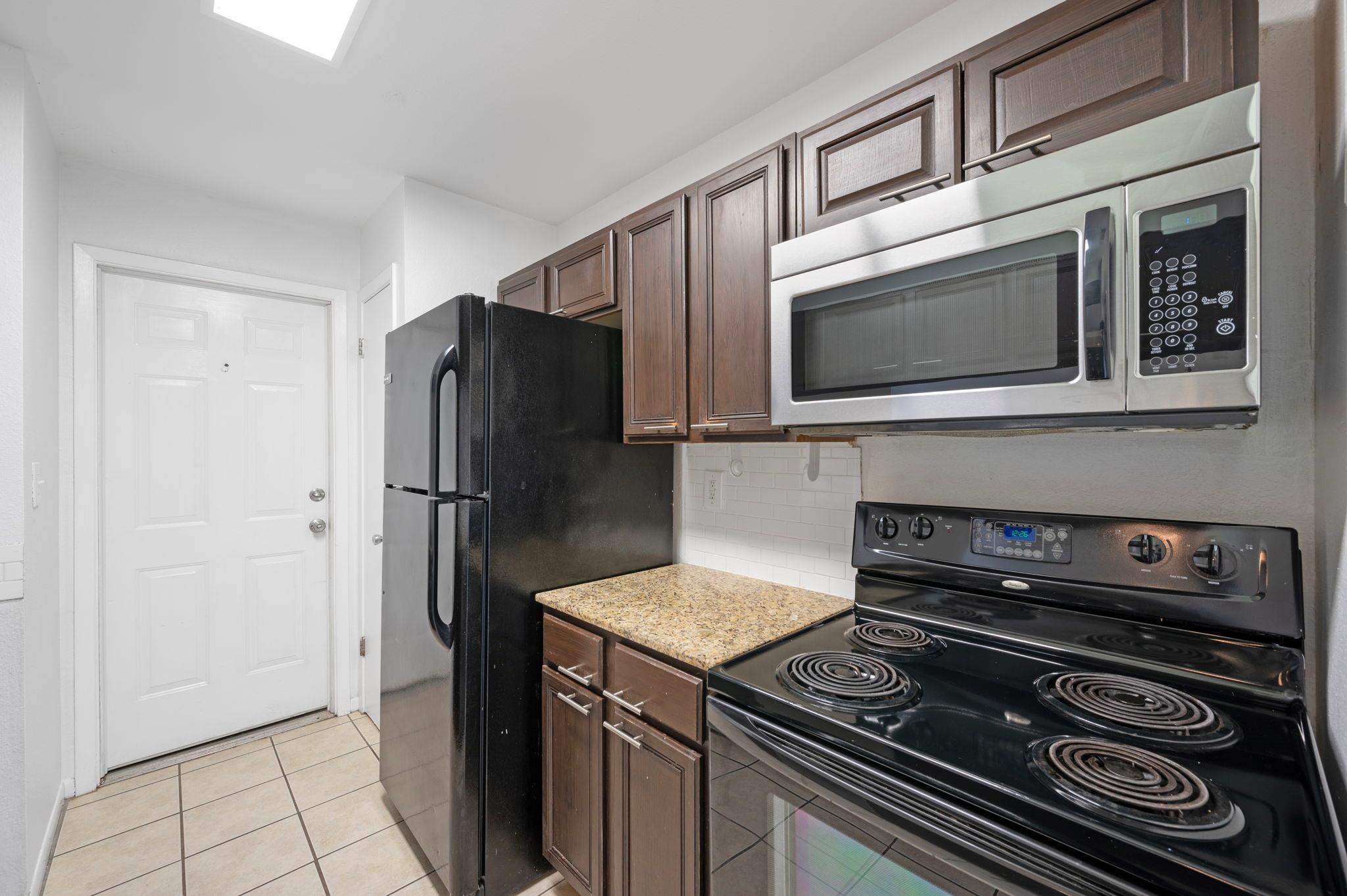 112 River Hills Dr Property Photo 10