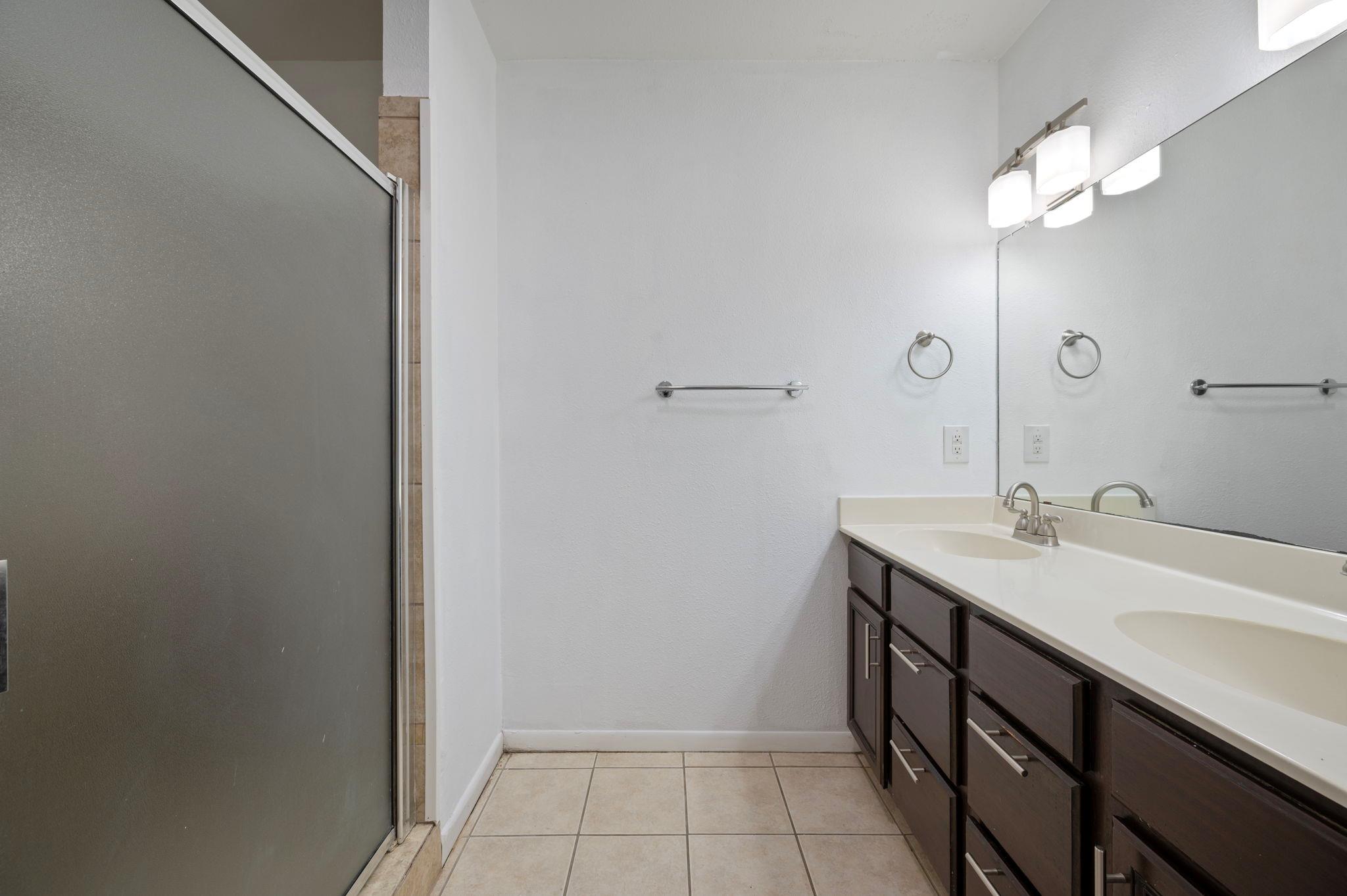 112 River Hills Dr Property Photo 21